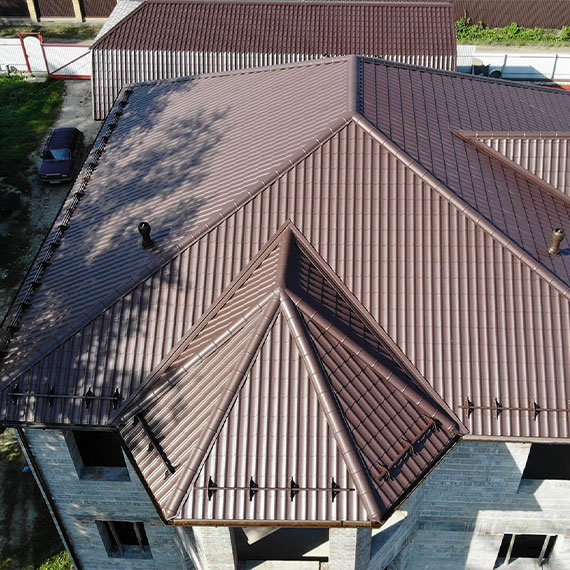 Монтаж сложной крыши и кровли в Нахабино и Московской области